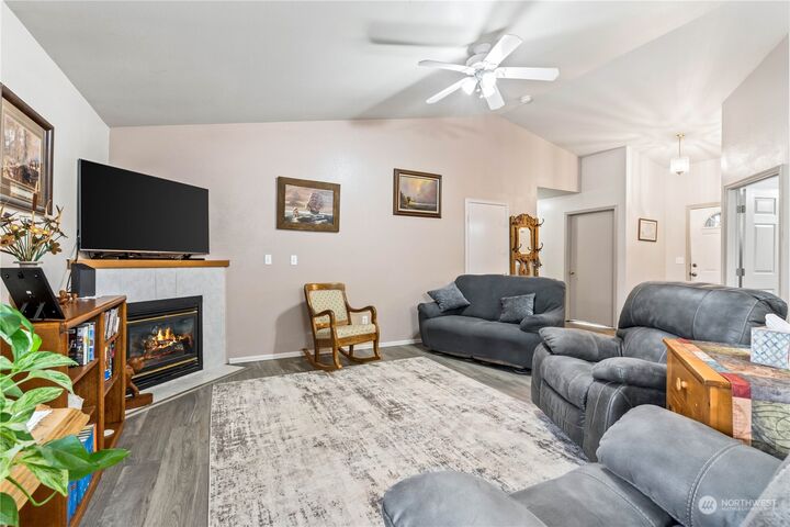 MLS2277951 8101 109th Street E 8103, Puyallup, WA 98373