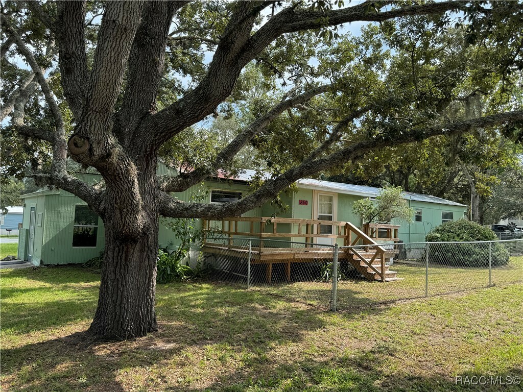 Property Photo:  250 S Caraway Point  FL 34461 