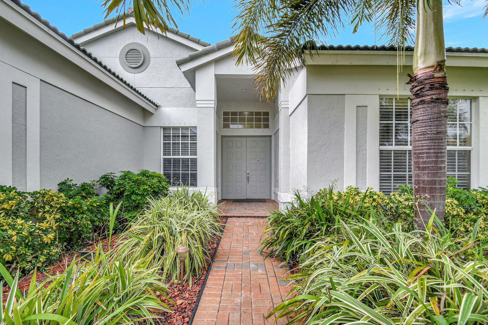 Property Photo:  4629 Mariners Cove Drive  FL 33449 