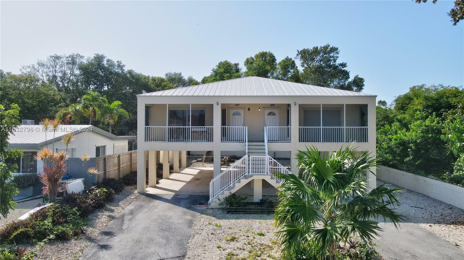 Property Photo:  189 Casa Court Dr  FL 33070 