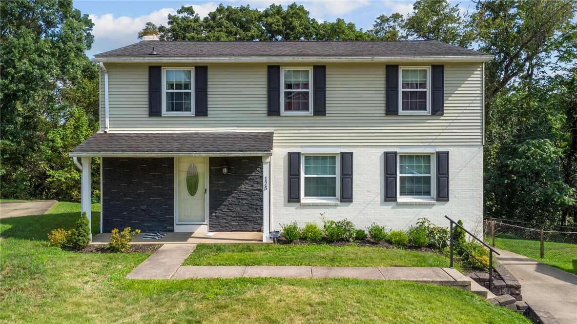 Property Photo:  125 Mayberry Drive  PA 15146 