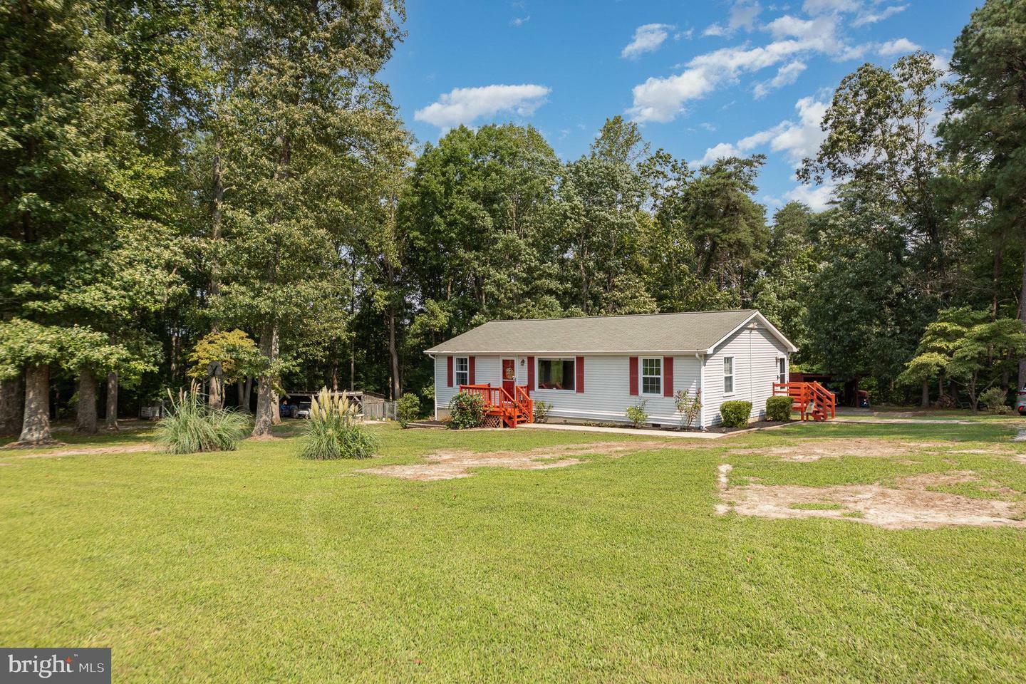 Property Photo:  17878 Locust Hill Road  VA 22427 