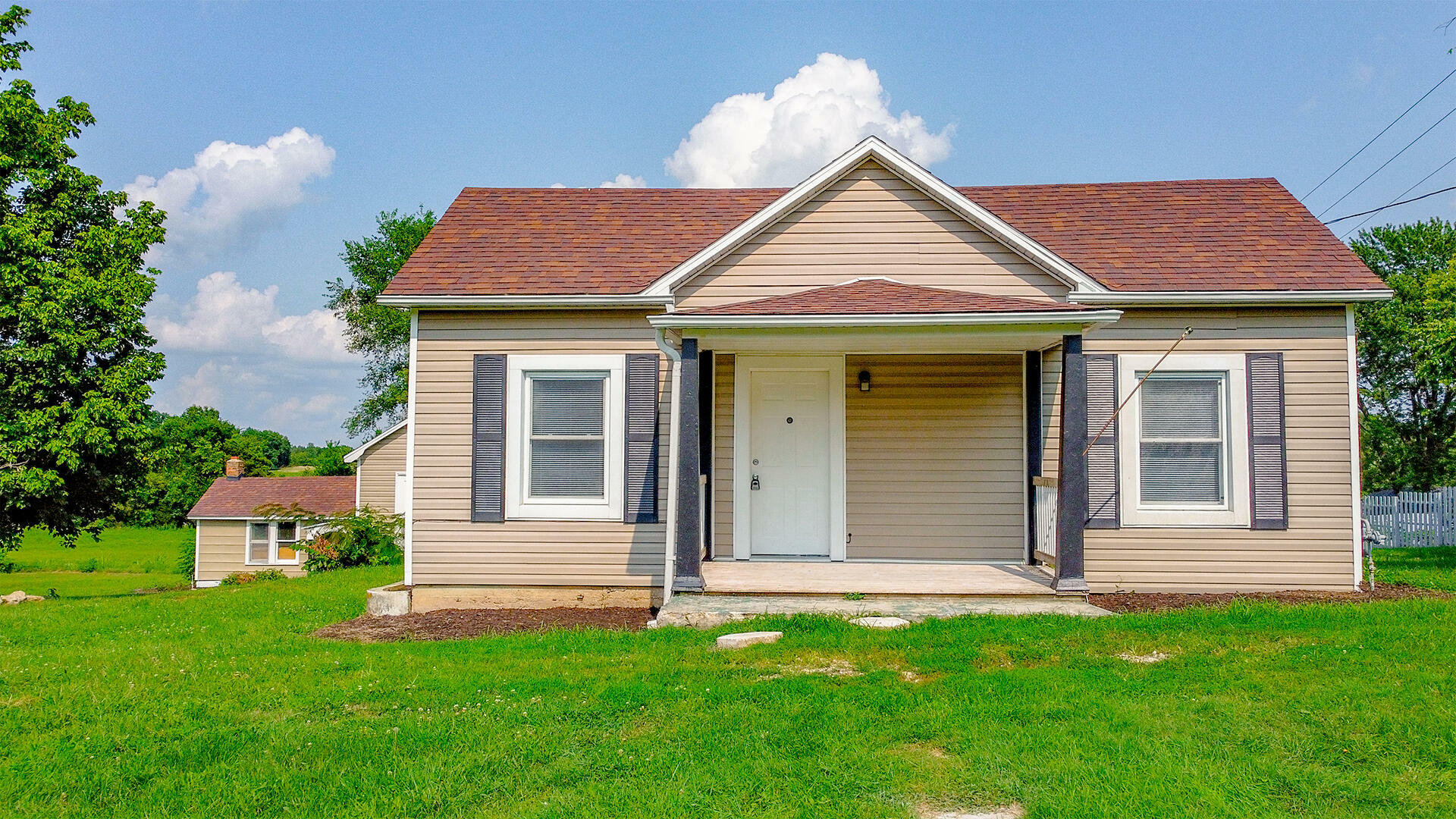 Property Photo:  4923 Marion St  MO 65074 