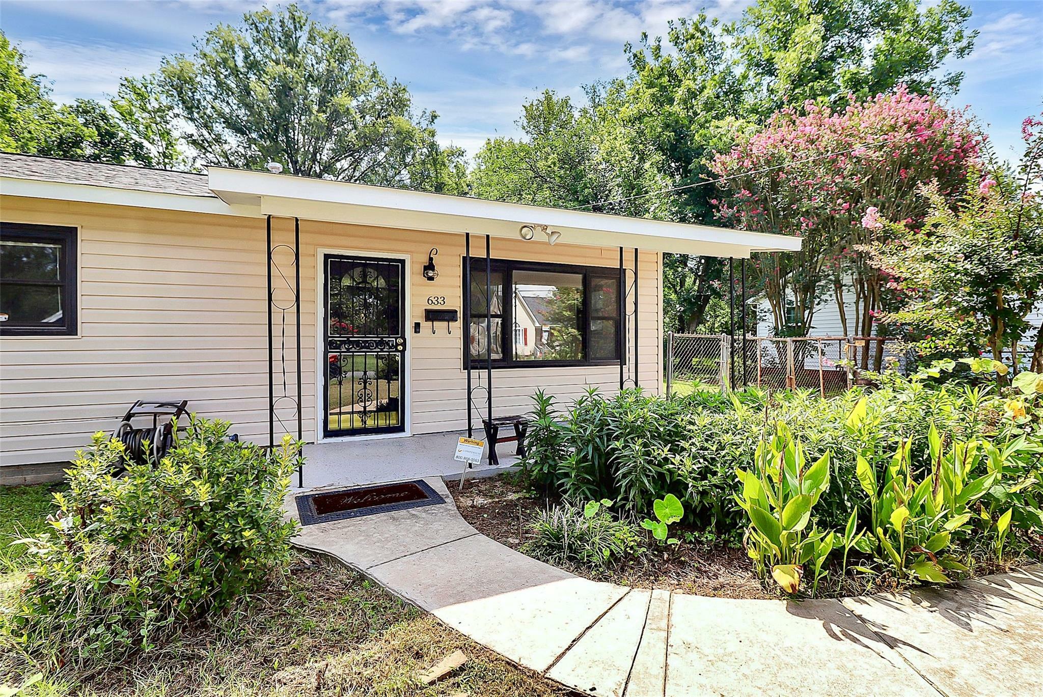 Property Photo:  633 Harrison Street  SC 29730 