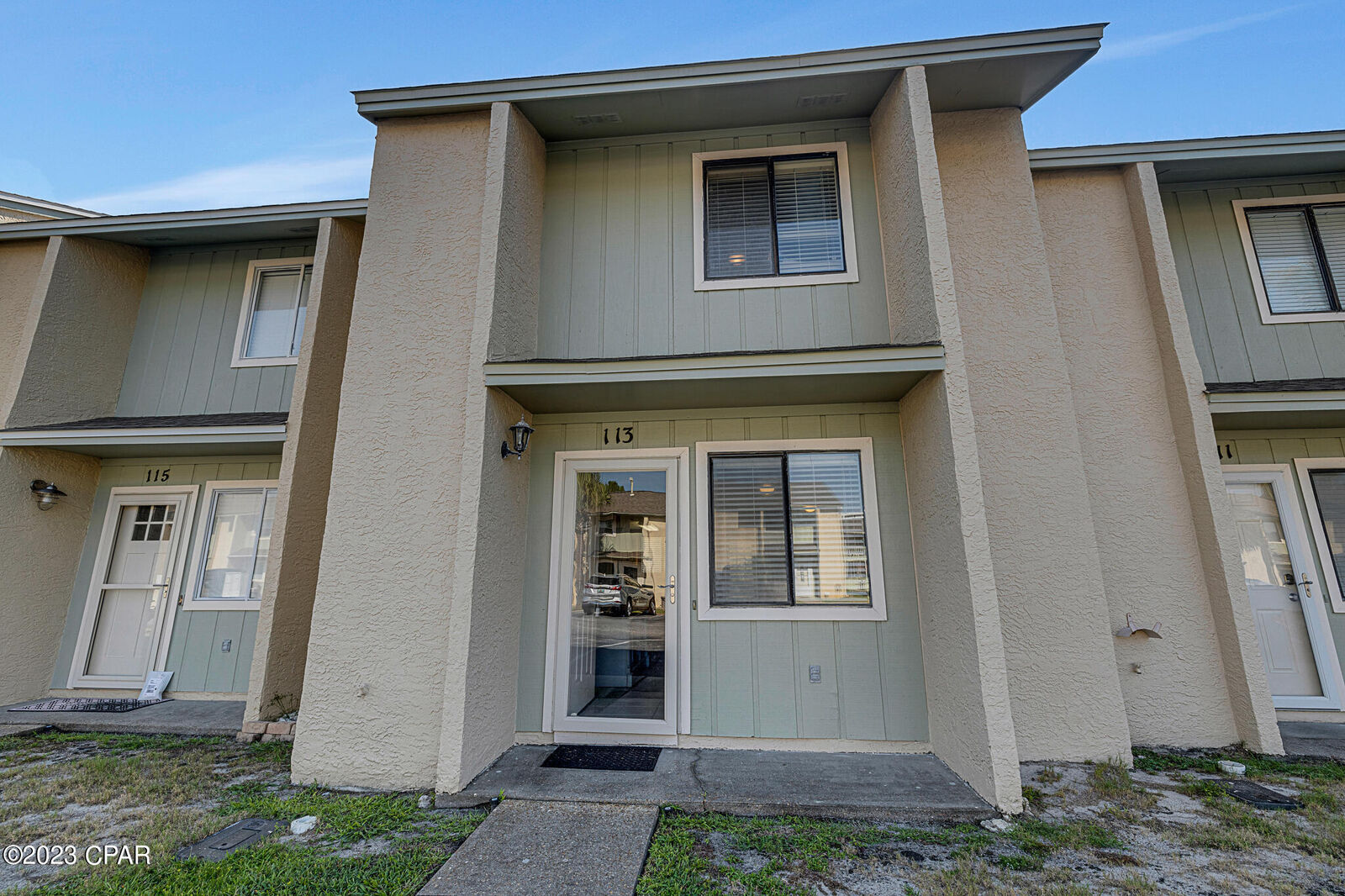 Property Photo: 113 W Leslie Lane FL 32407