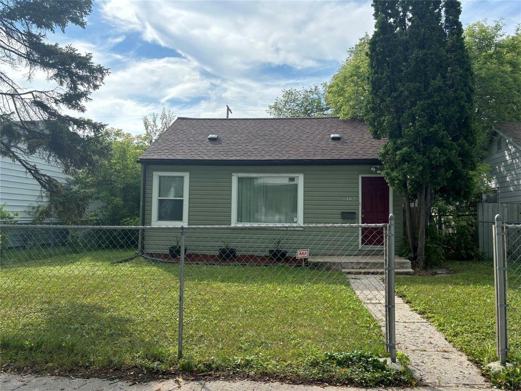 Photo de la propriété:  1182 Dudley Avenue  MB R3M 1S9 