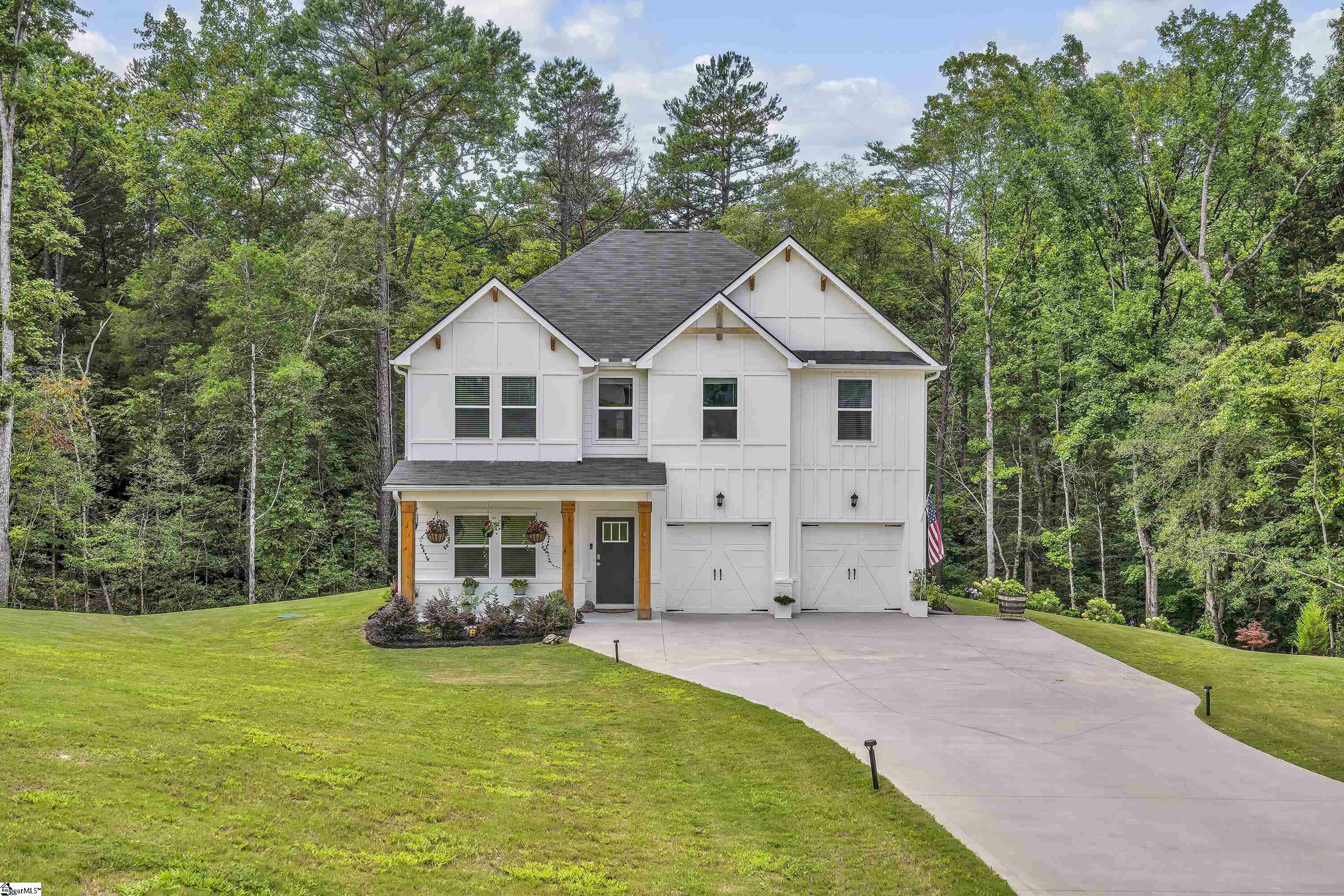 Property Photo:  410 W River Grove Circle  SC 29376 