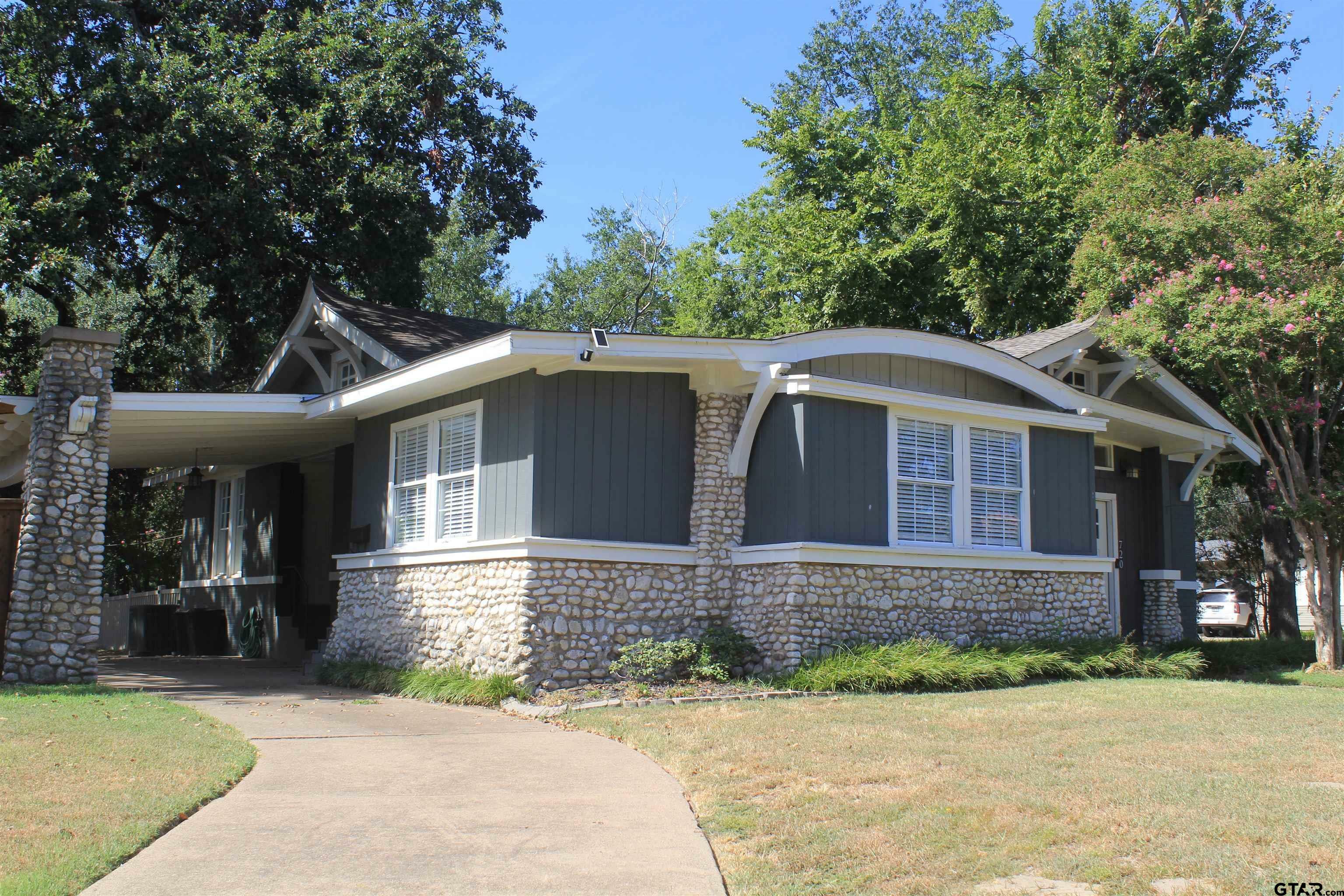 Property Photo:  720 Connally St.  TX 75482 