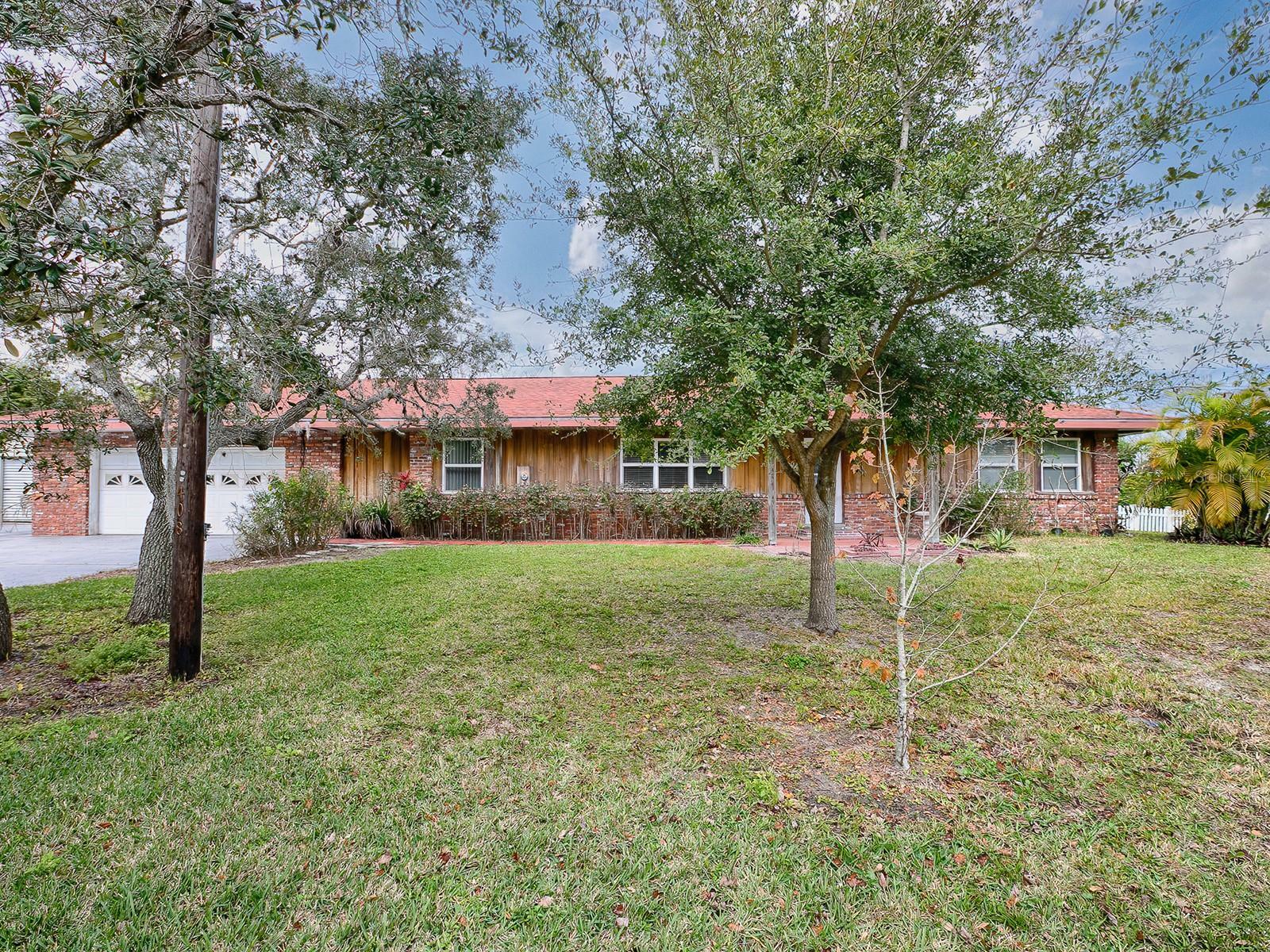 Property Photo:  408 Baywood Circle  FL 32127 