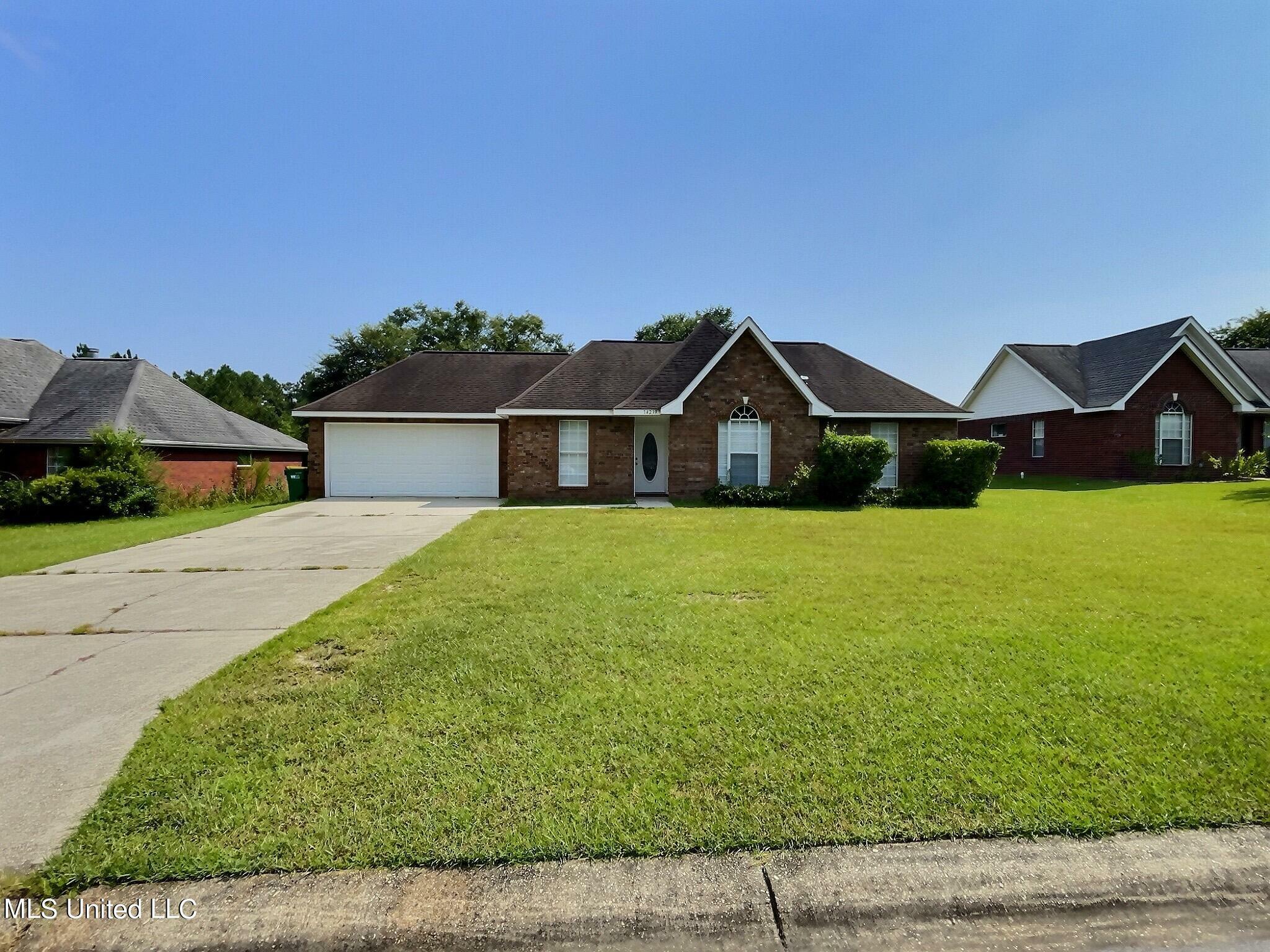 Property Photo:  14239 Oak View Circle  MS 39565 