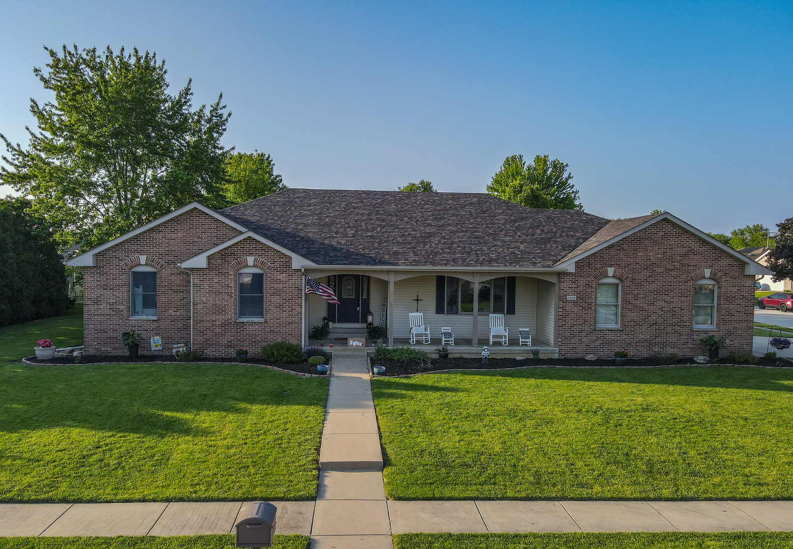 Property Photo:  1630 Longberry Lane  IL 60914 