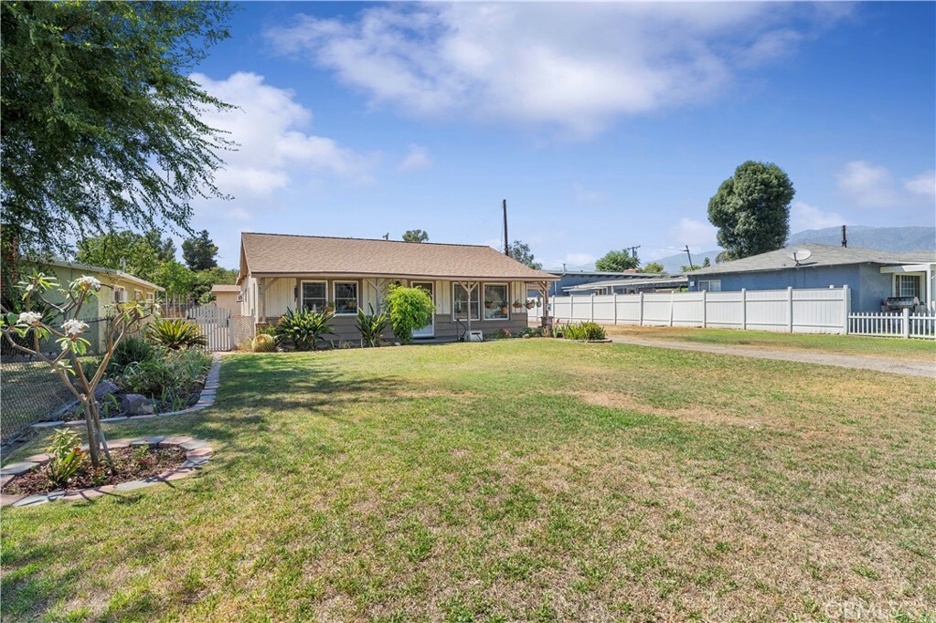 Property Photo:  403 S Aspan Avenue  CA 91702 