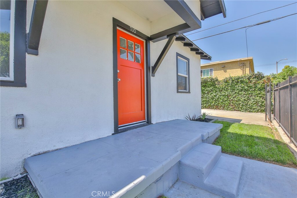 Property Photo: 710 W 70th Street CA 90044
