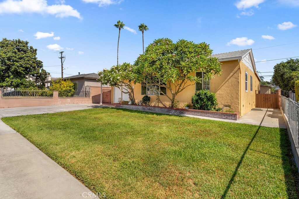 Property Photo:  8709 Railton Street  CA 90660 