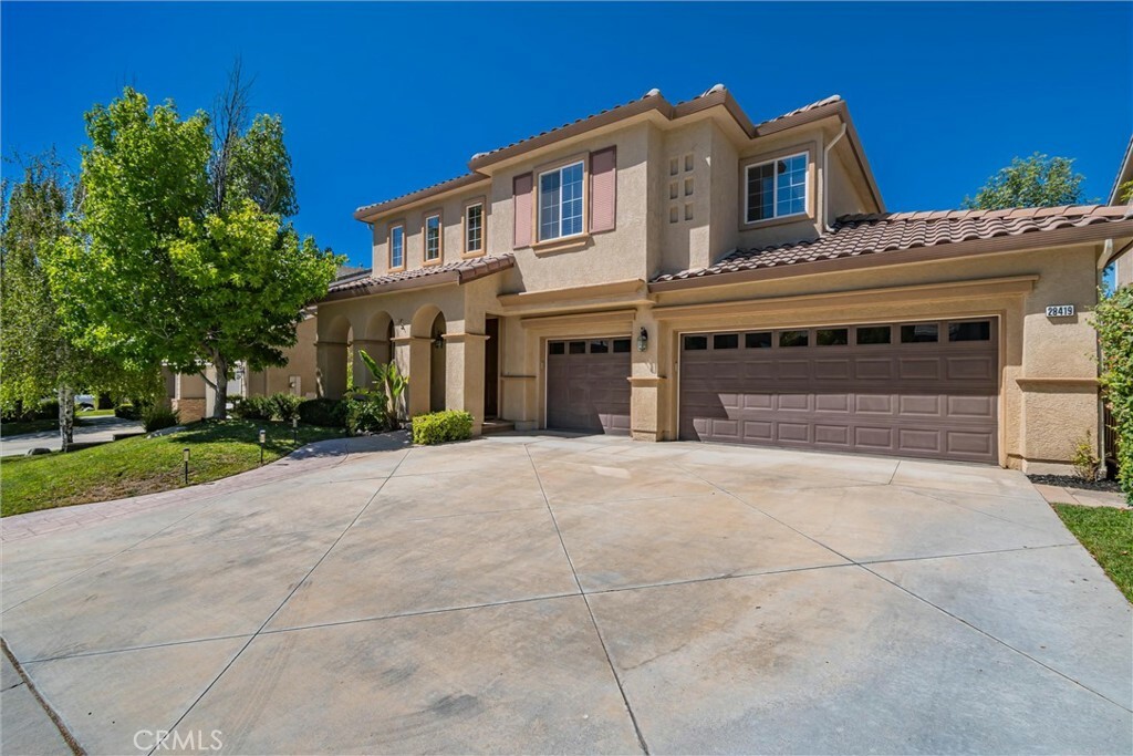 Property Photo:  28419 Hidden Hills Drive  CA 91390 