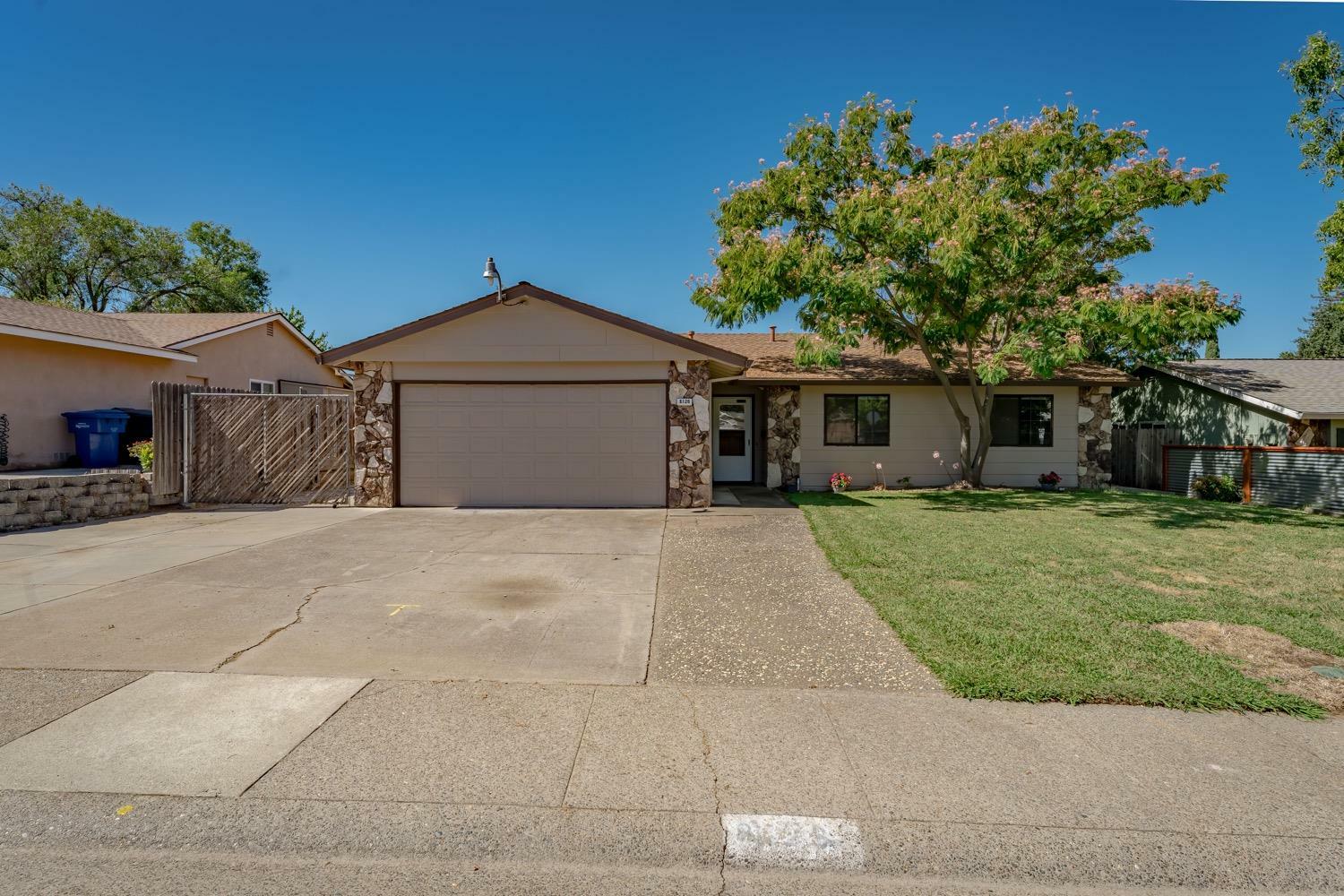 Property Photo:  8126 Dart Way  CA 95662 