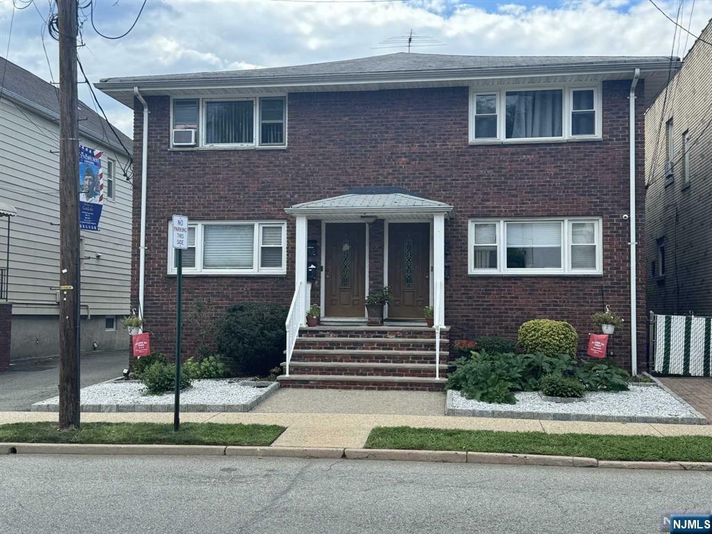 Property Photo:  709A Stuyvesant Avenue 2  NJ 07071 