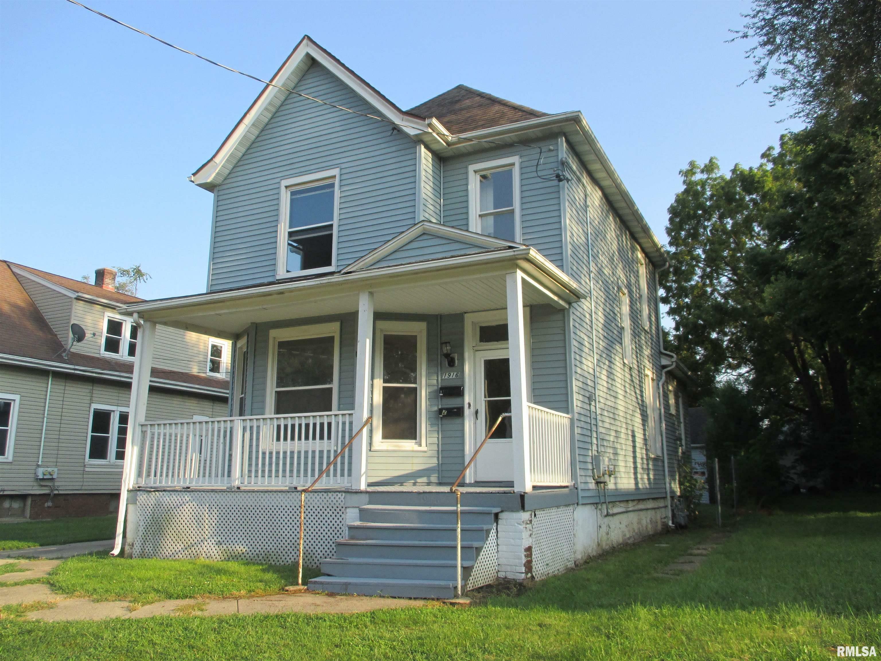 Property Photo:  1916 W Proctor Street  IL 61605 