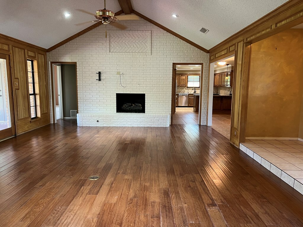 Property Photo:  3202 Clearview Dr  TX 76904 