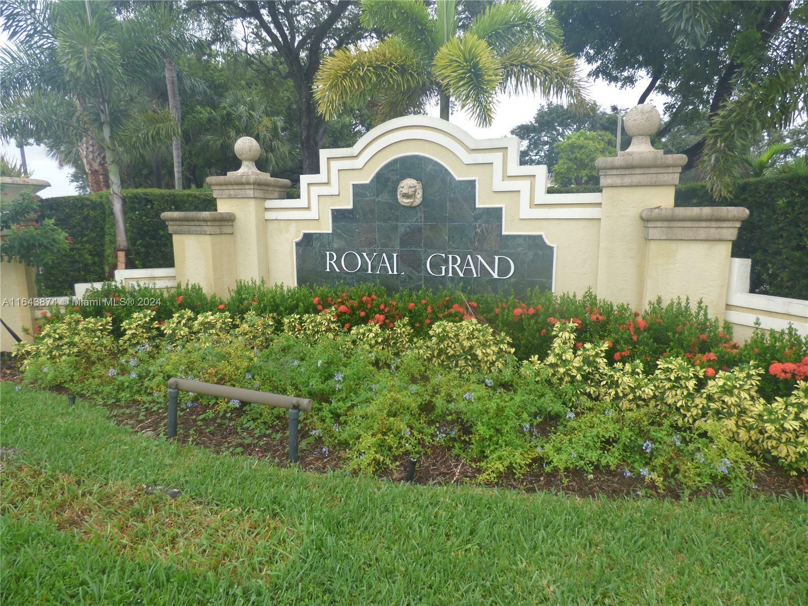 Property Photo: 2640 S University Dr 221 FL 33328
