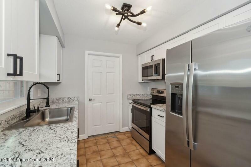 Property Photo:  461 Alameda Avenue SE  FL 32909 