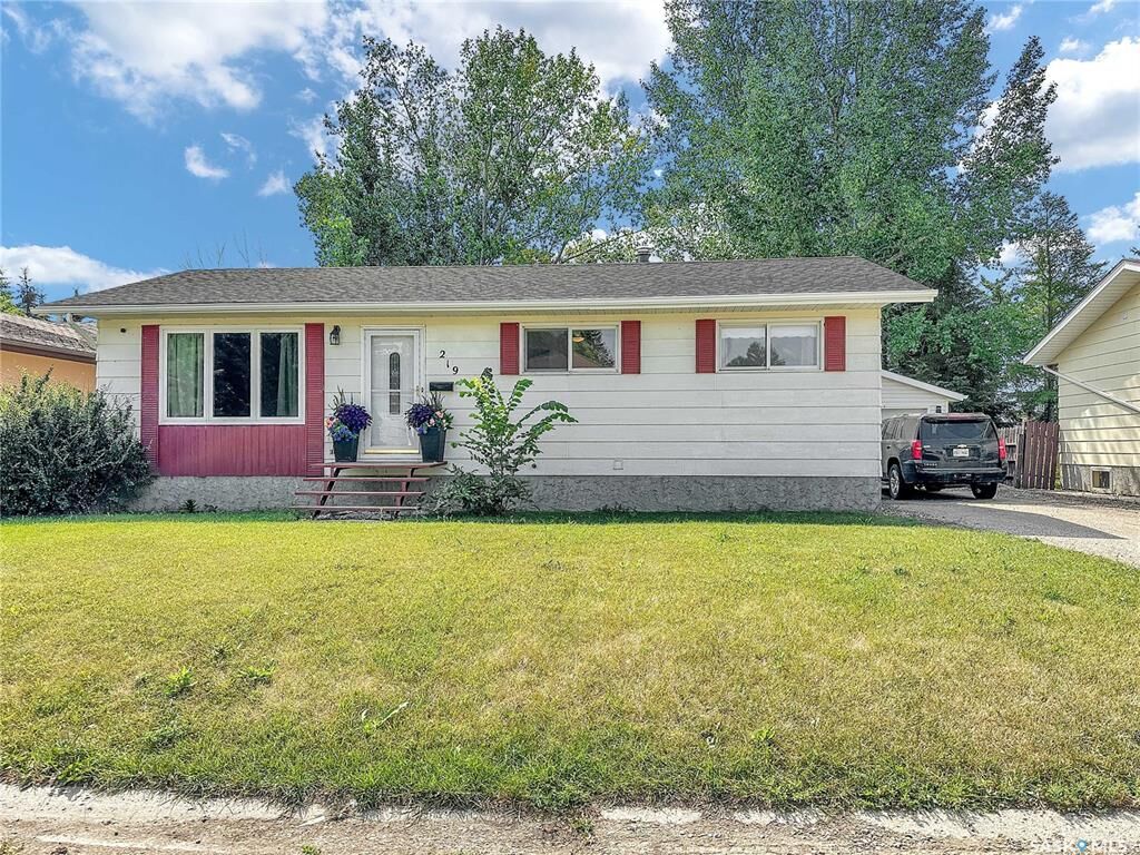 Photo de la propriété: 219 4th Avenue SK S0G 5C0