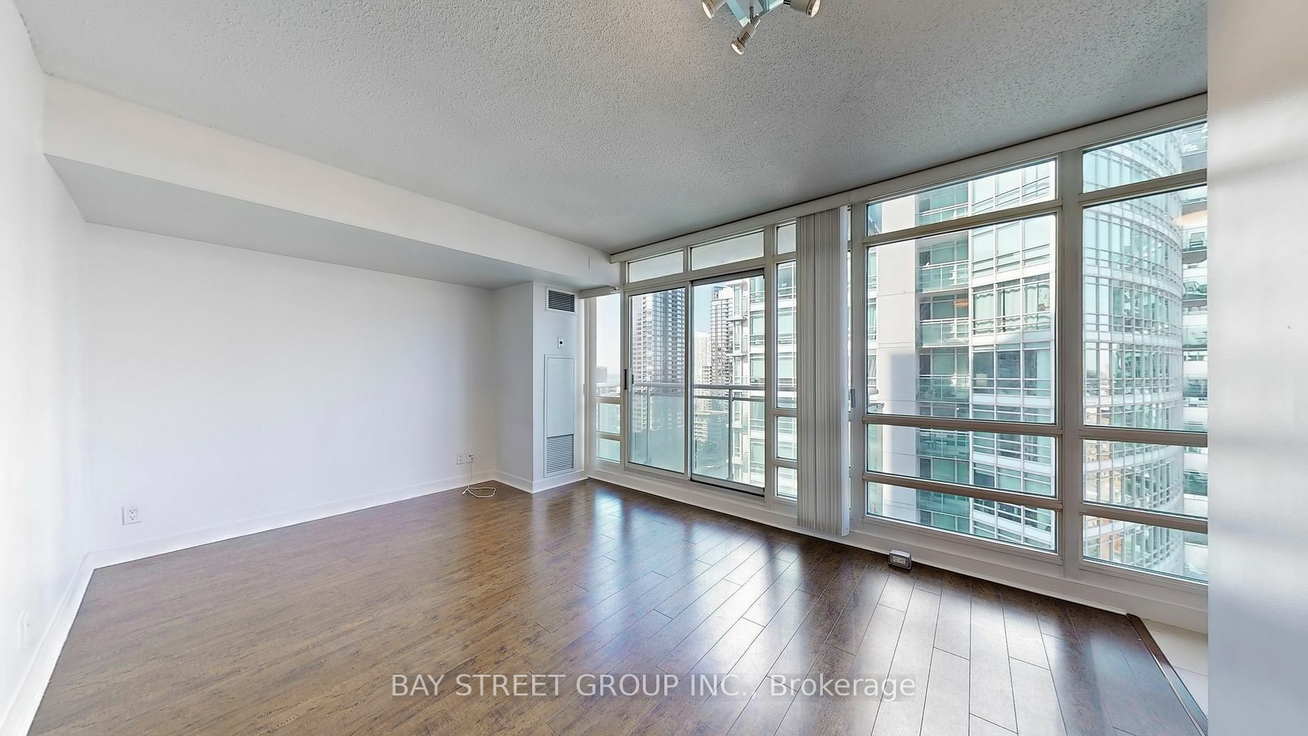 Property Photo:  381 Front St W 2501  ON M5V 3R8 