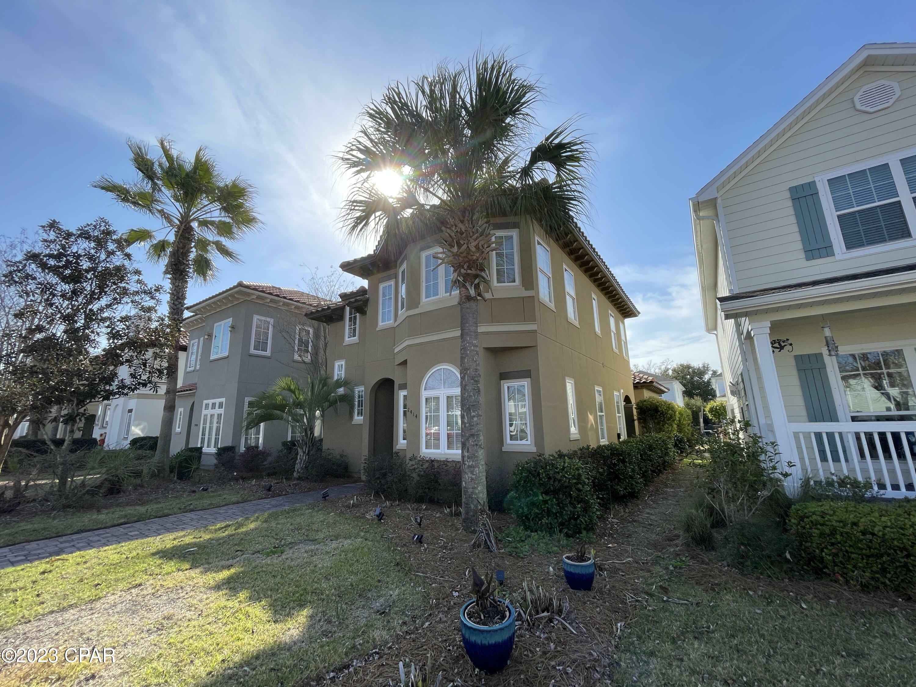 Property Photo:  2414 Grandiflora Boulevard  FL 32408 