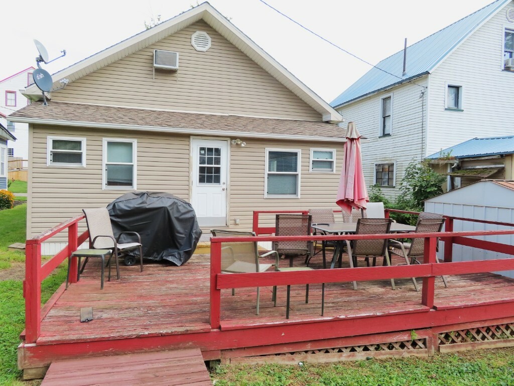 Property Photo:  12255 Center Street W  PA 16316 