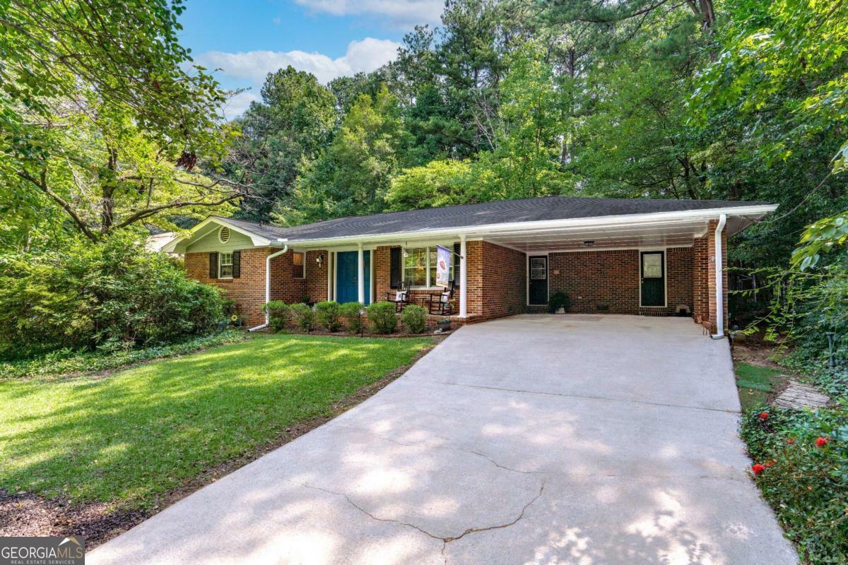 Property Photo:  1431 Sanden Ferry Drive  GA 30033 