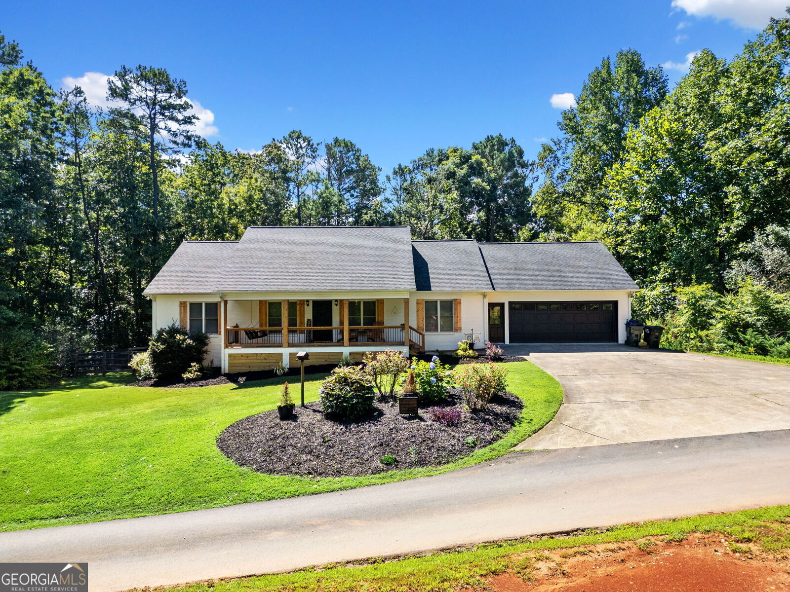 Property Photo:  425 Rivermist Drive  GA 30107 