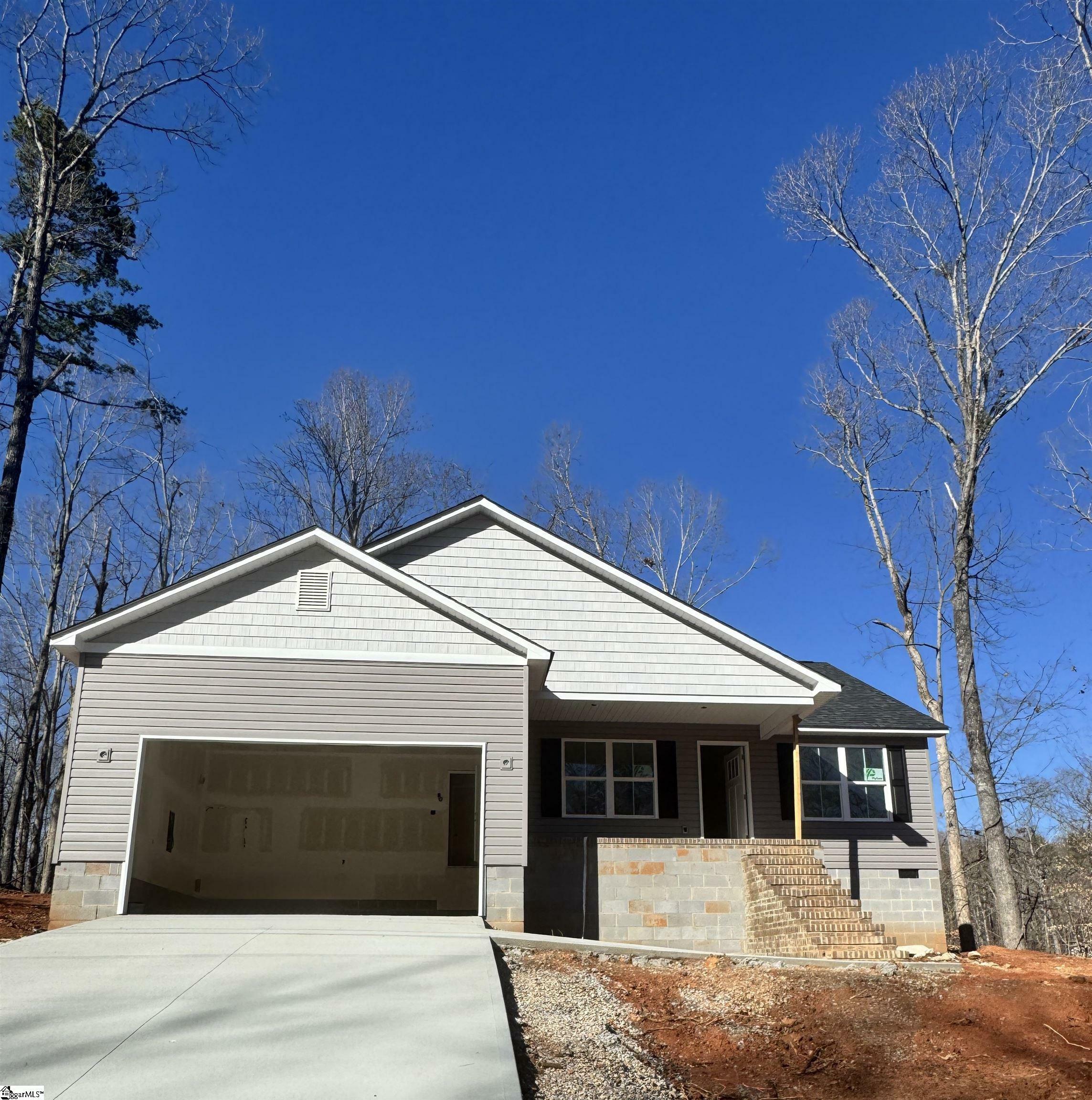 Property Photo:  902 Chickasaw Drive  SC 29693-0000 