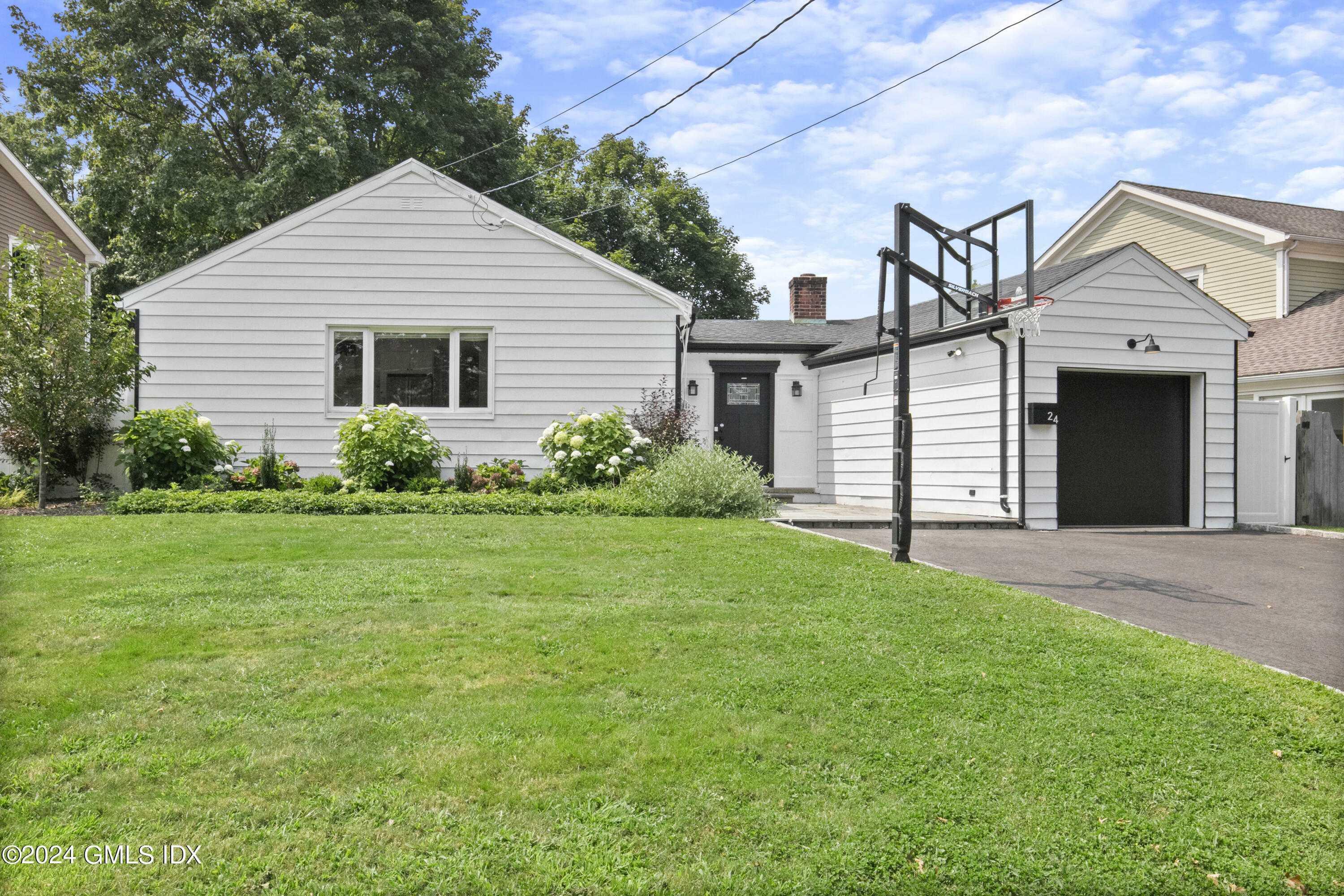 24 Maplewood Drive  Cos Cob CT 06807 photo