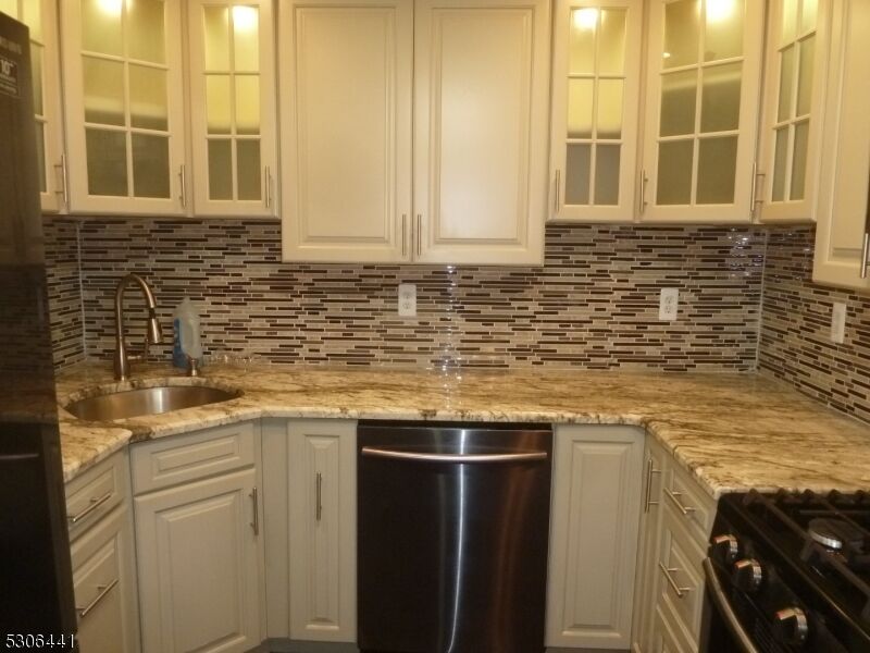 Property Photo: 165 Essex Ave 409 NJ 08840