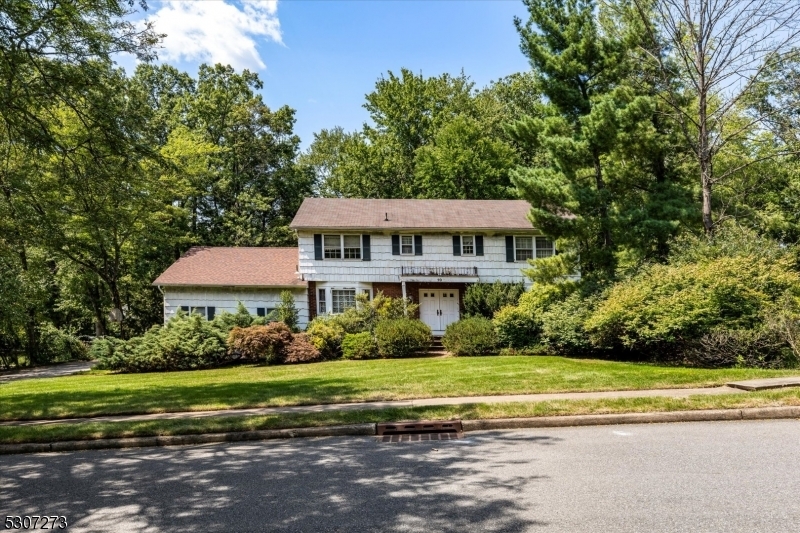 Property Photo:  10 Flanders Dr  NJ 07058 