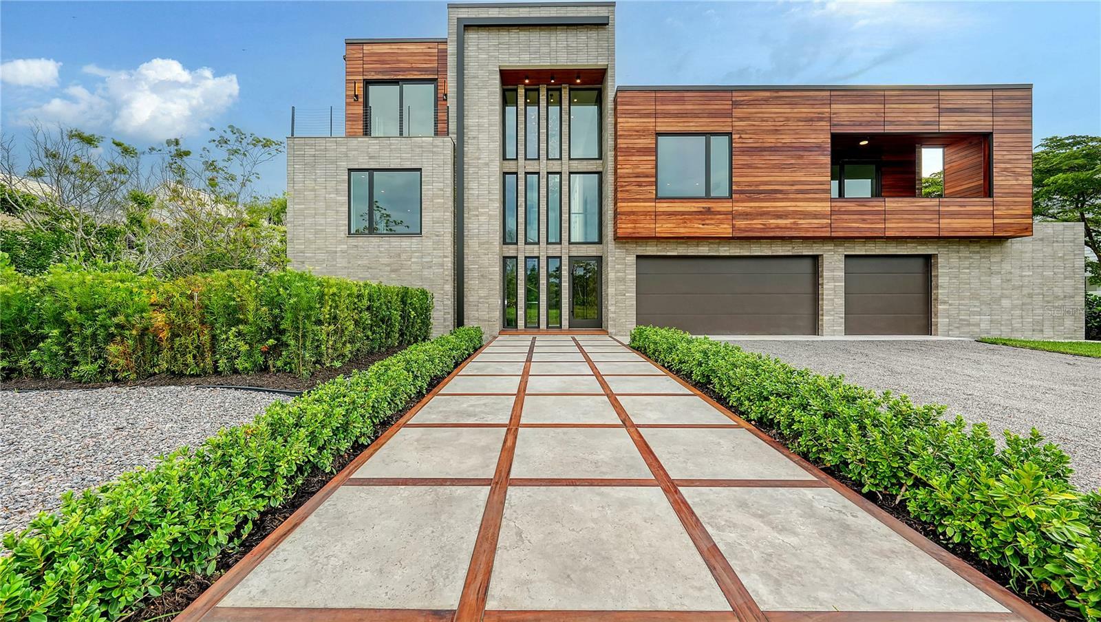 Property Photo: 2945 Pyrula Drive FL 34228