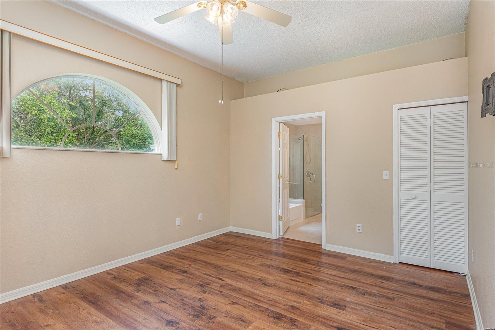 Property Photo: 1611 Sand Key Cir FL 32765