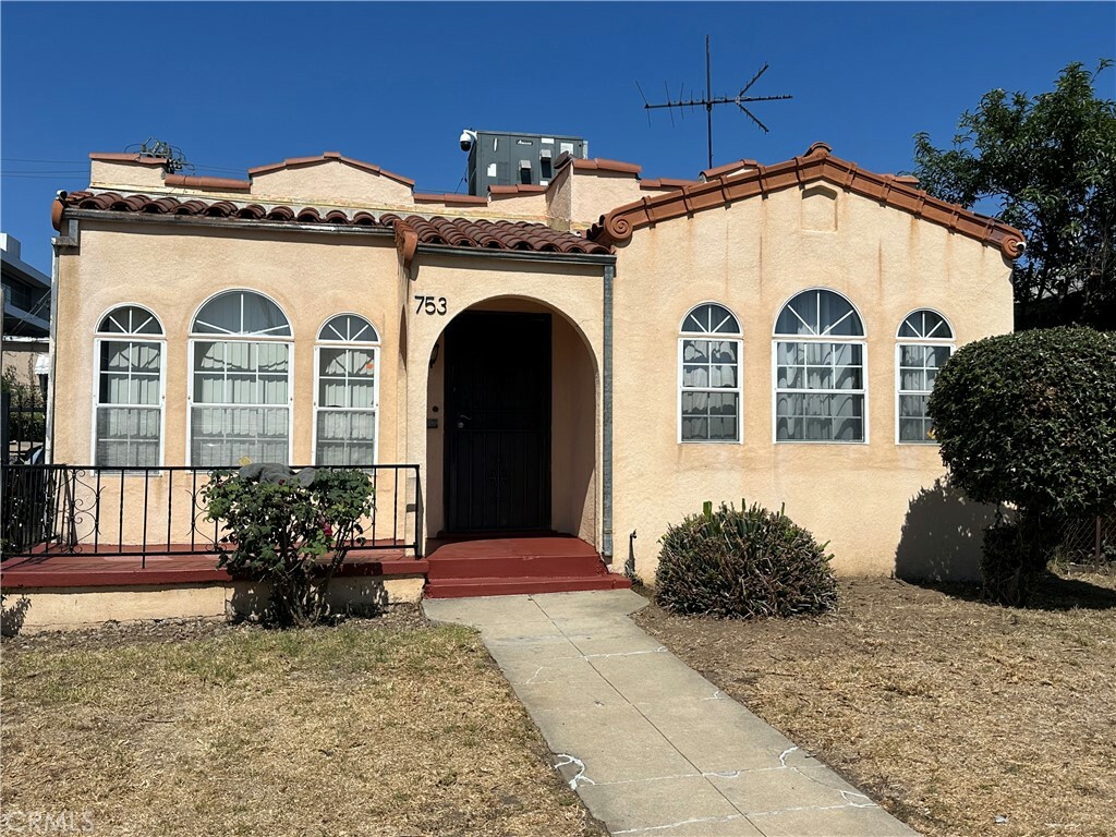 Property Photo:  753 Oakford Drive  CA 90022 