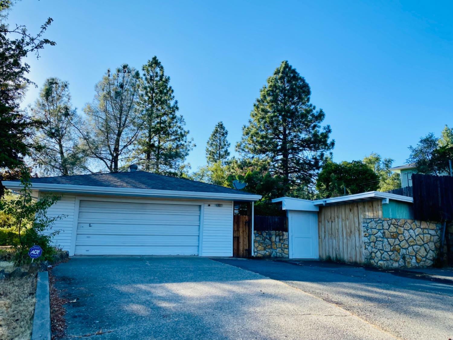 Property Photo:  2638 Mona  CA 95667 