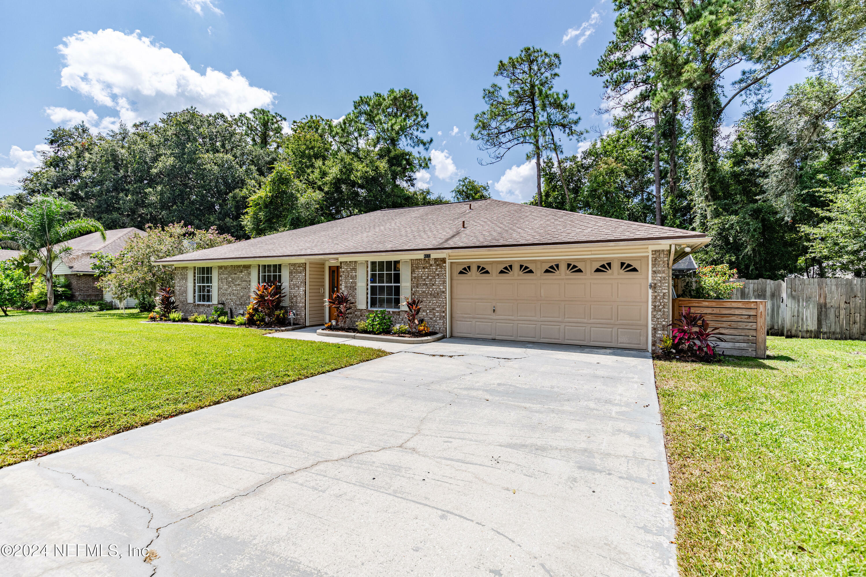 Property Photo:  4373 Apple Tree Place  FL 32258 