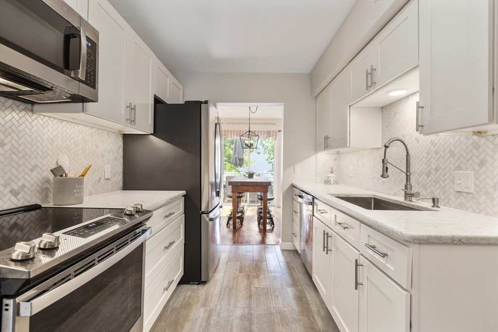 Property Photo: 811 Beacon Park Road 30 MA 01570
