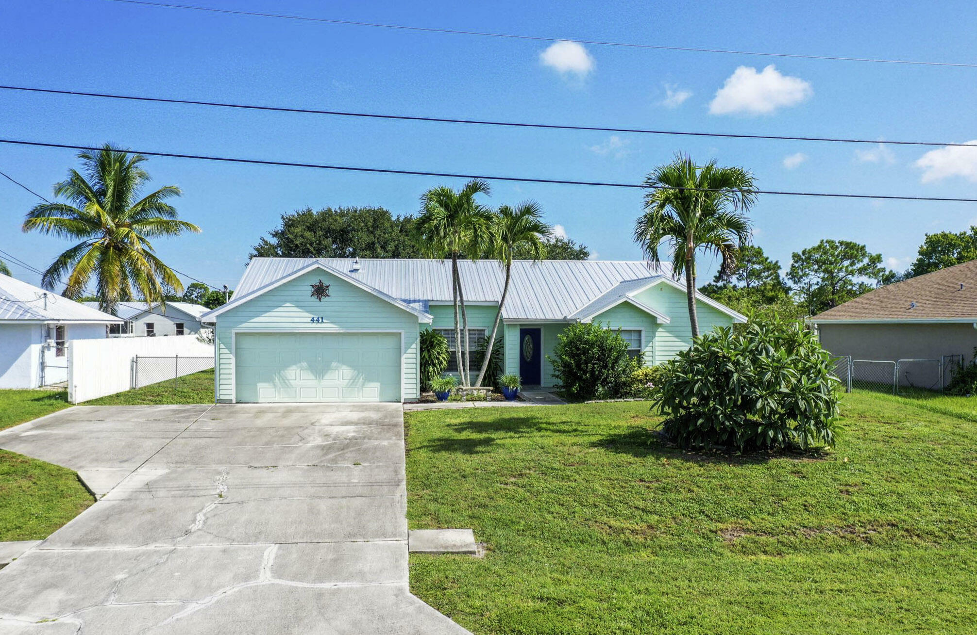 Property Photo:  441 SW Cherry Hill Road  FL 34953 