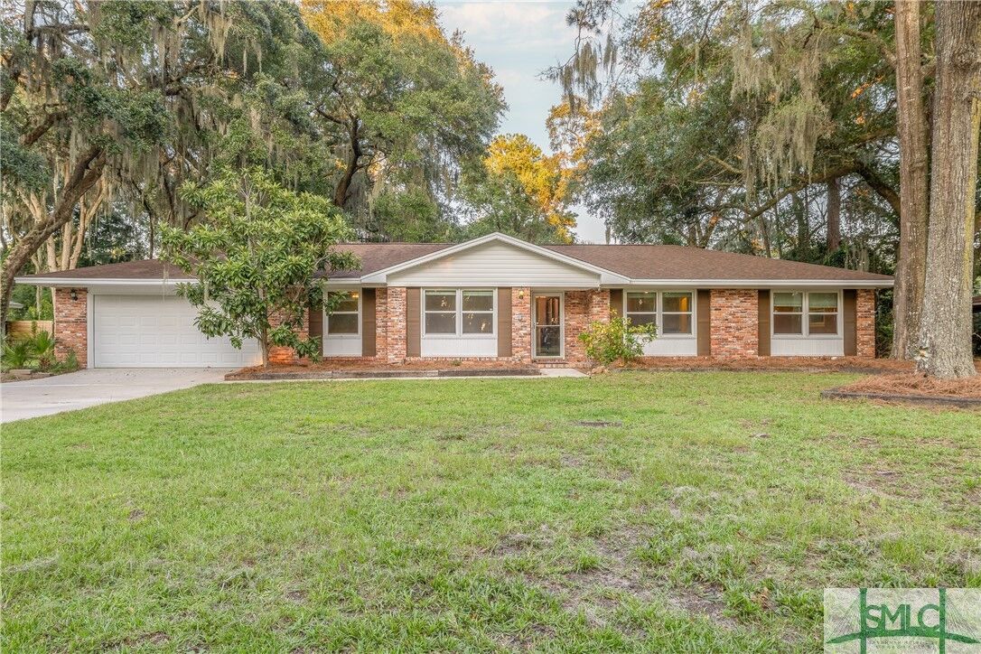 Property Photo:  1109 Wilmington Island Road  GA 31410 
