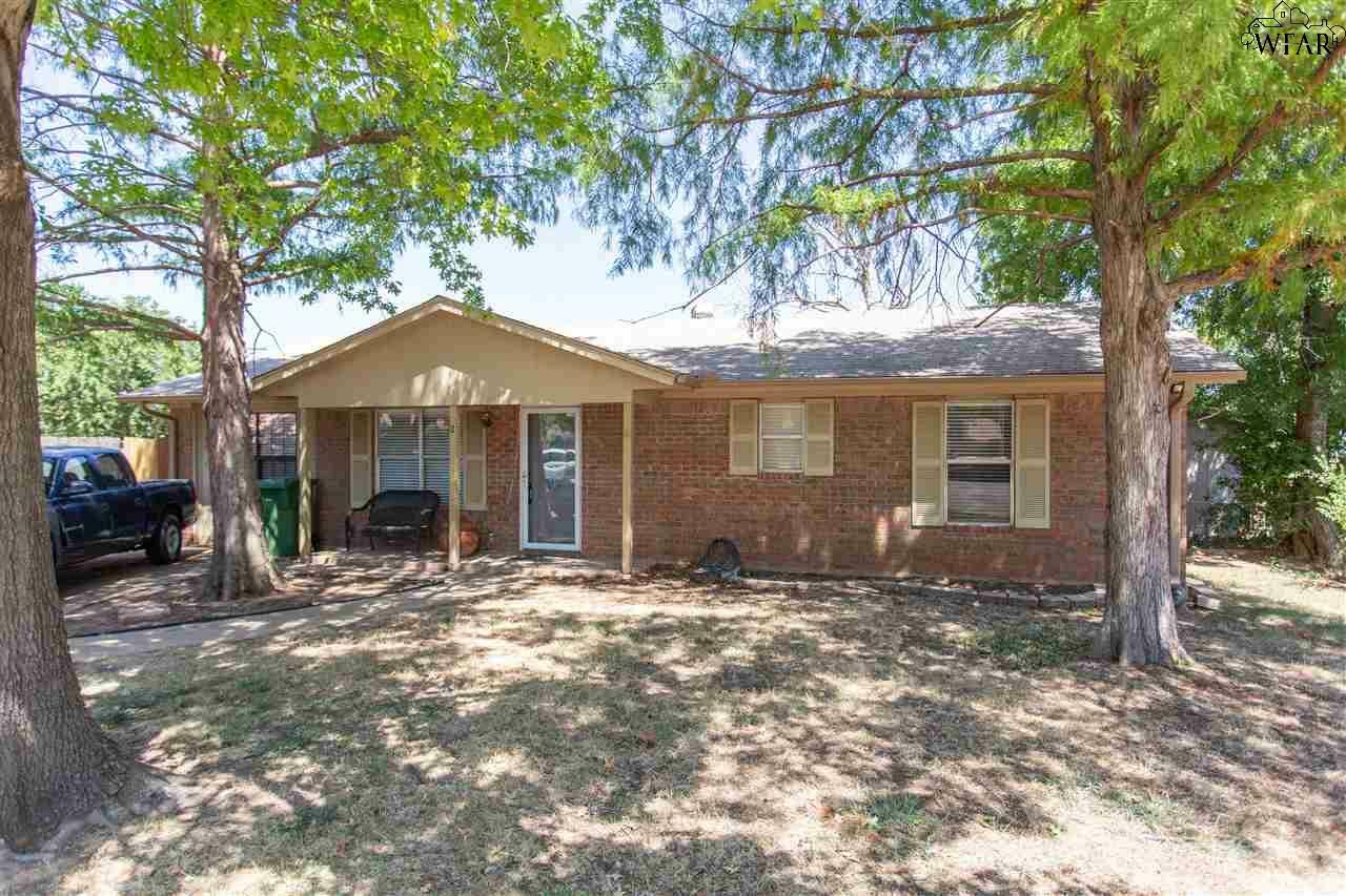 Property Photo:  2 Foxy Lane  TX 76302 