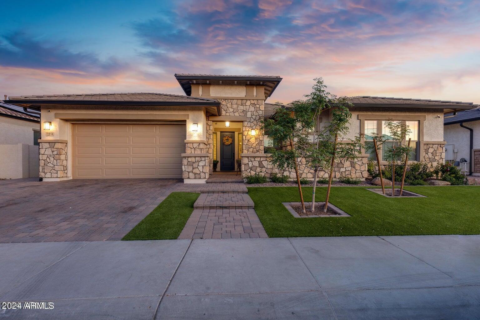 Property Photo: 11813 W Marguerite Avenue AZ 85323