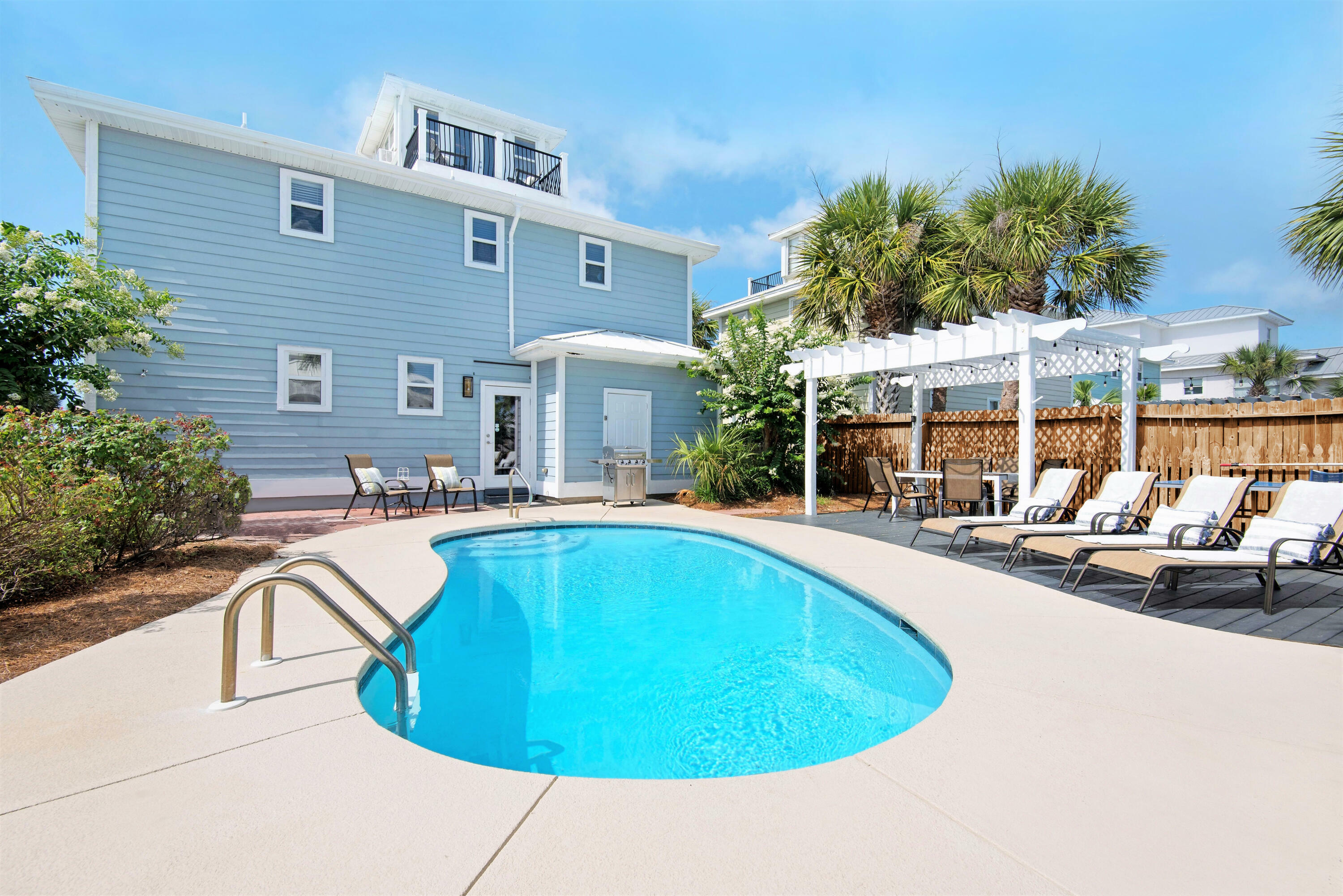 Property Photo: 2873 Scenic Highway 98 FL 32541