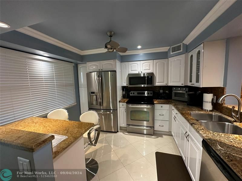 Property Photo:  3205 Portofino Pt K4  FL 33066 