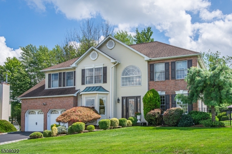 Property Photo: 6 Raquel Ct NJ 07936