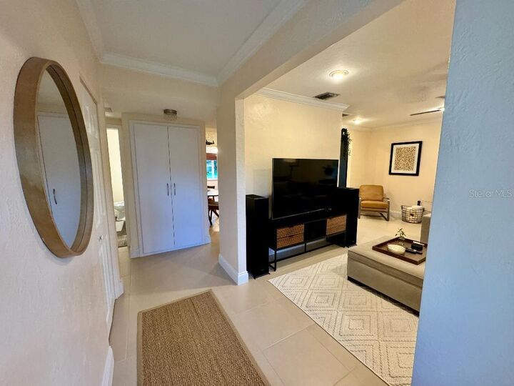 Property Photo: 2818 E Michigan Street FL 32806