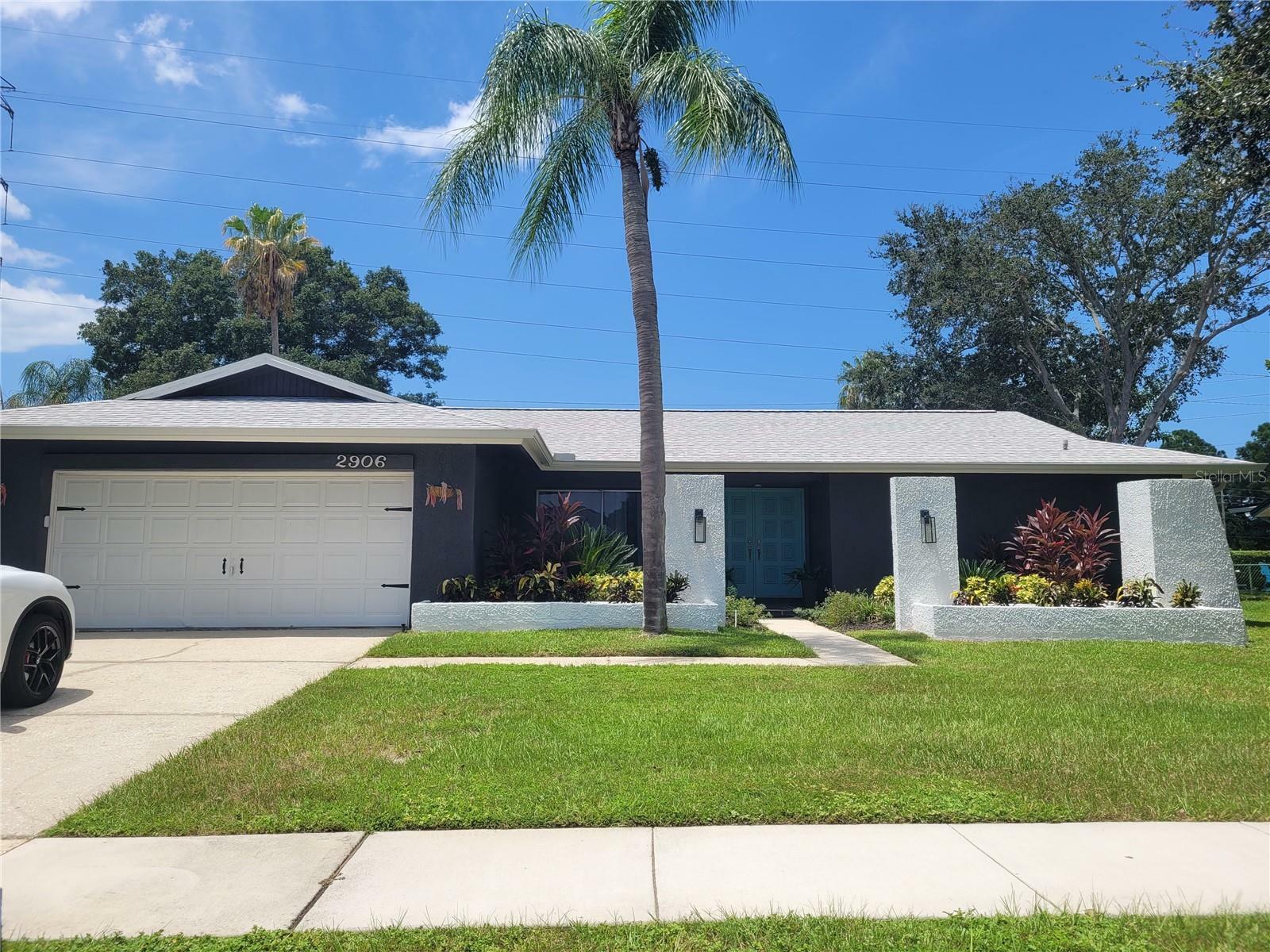 Property Photo:  2906 Clubhouse Drive W  FL 33761 